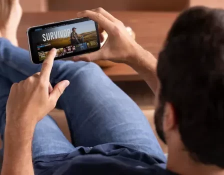 TV aberta grátis no celular: Melhores aplicativos para assistir ( Imagem: Freepik)